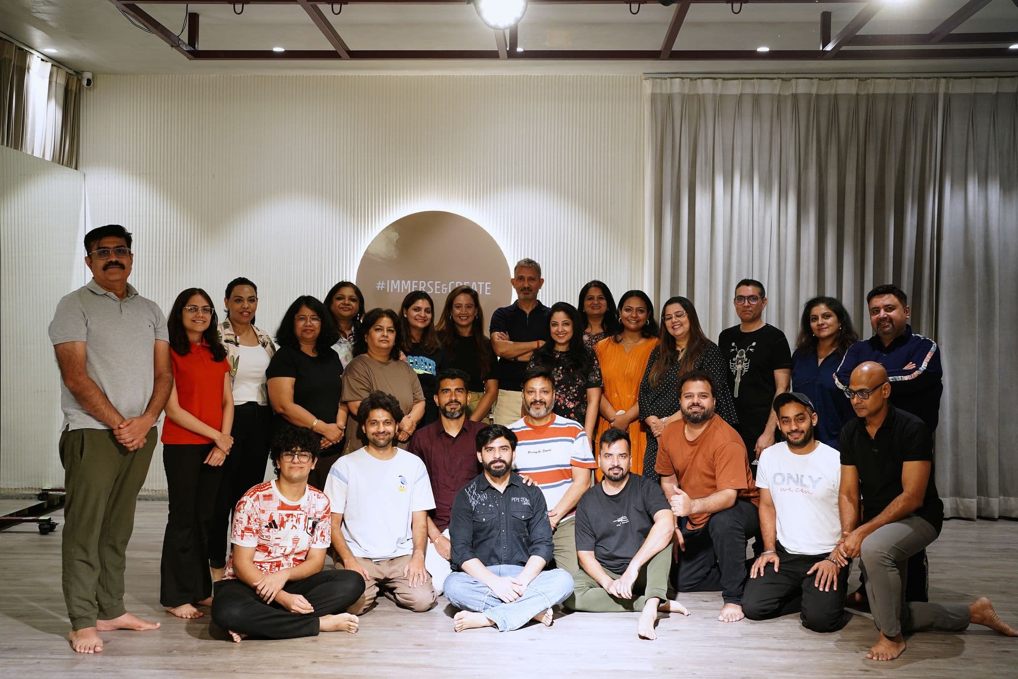Neeraj Kabi with the participants of the 19 September session, in a group photo