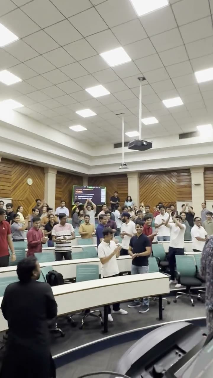 A full MDI Gurgaon cohort on its feet at the end of a Natako ka Natak session